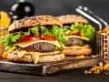 Idealne Mięso na Burgera: Jaki Tłuszcz i Kawałek Wybrać?