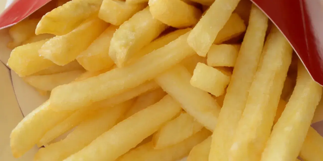 Jak zrobić frytki jak z McDonald's? Sekretny przepis na chrupkość