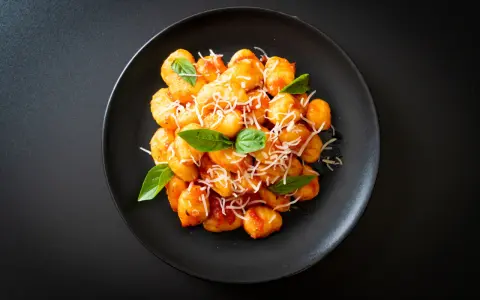Gnocchi – co to takiego i z czym jeść te włoskie kluseczki?