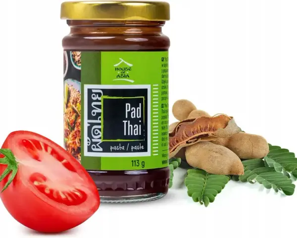 Słoik sosu Pad Thai z tamaryndowcem i pomidorem. Idealny do szybkiego przygotowania autentycznego dania.