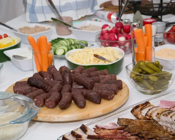 Jak grillować kaszankę, żeby nie pękła? Sprawdzone sposoby