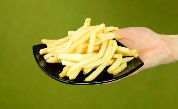 Duża porcja frytek McDonald's: Waga, kalorie i skład - wszystko, co musisz wiedzieć