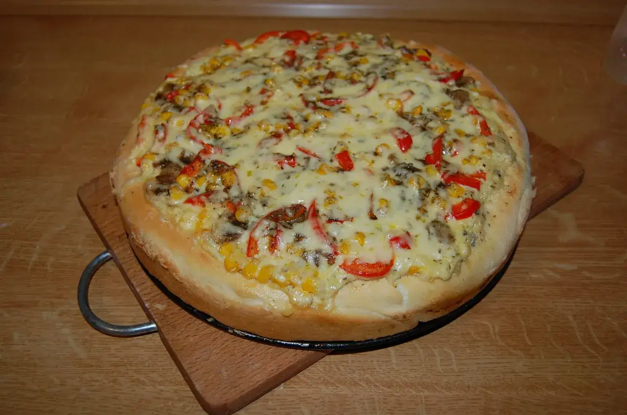 biały sos do pizzy